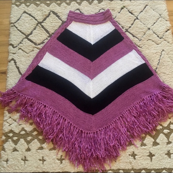 Beautiful Poncho - Picture 1 of 3
